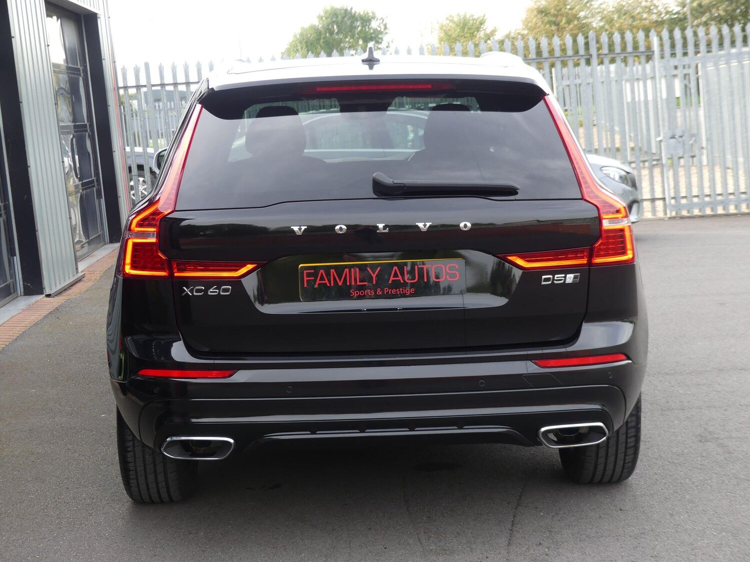 Used Volvo XC60 2018 for sale - 77658543: Photo 9