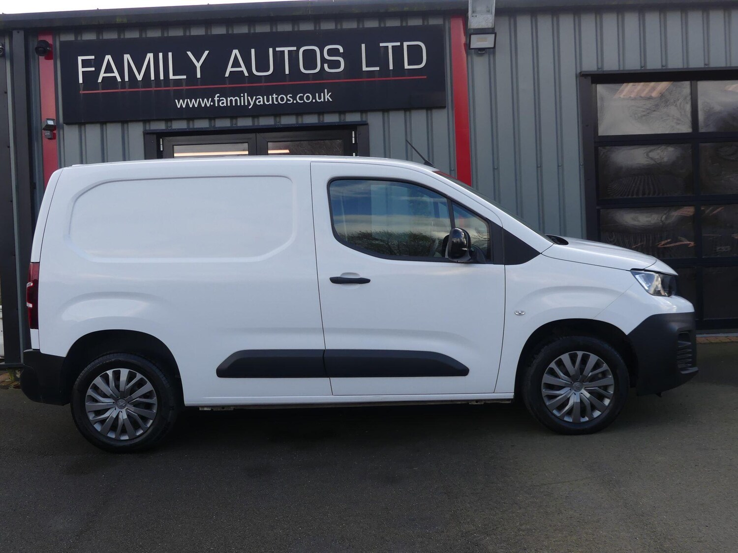 Used Peugeot Partner 2022 for sale - 77882948: Photo 5