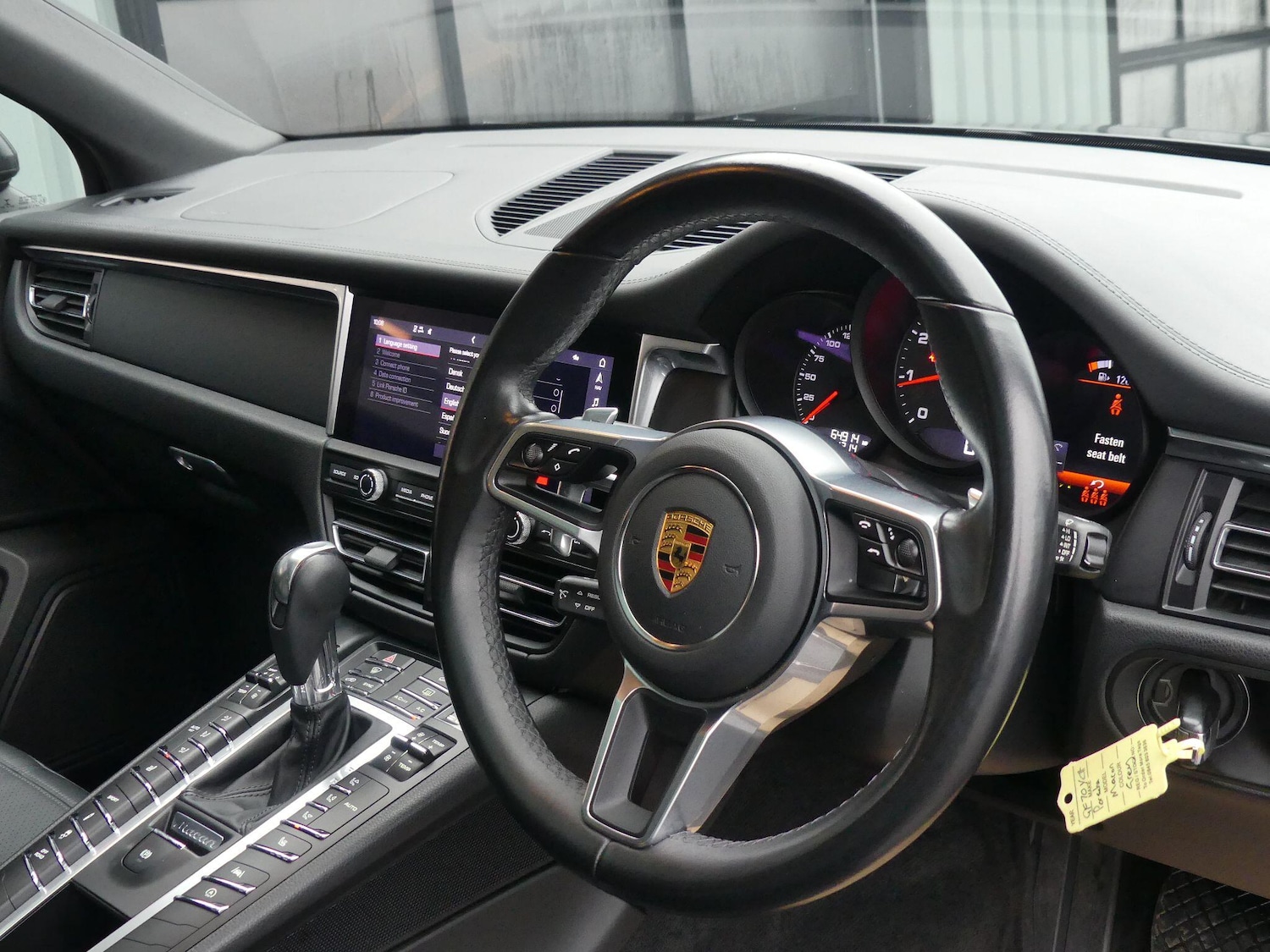 Used Porsche Macan 2020 for sale - 77191130: Photo 12