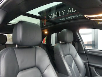 Used Porsche Macan 2020 for sale - 77191130: Photo