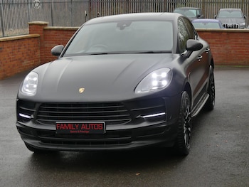 Used Porsche Macan 2020 for sale - 77191130: Photo