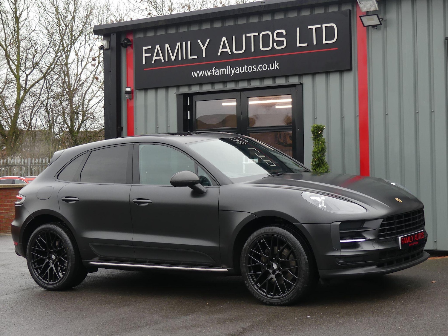 Used Porsche Macan 2020 for sale - 77191130: Photo 5