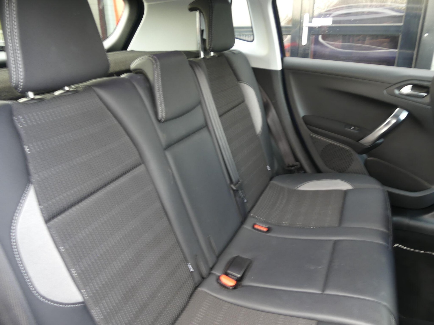 Used Peugeot 2008 2013 for sale - 77524159: Photo 15