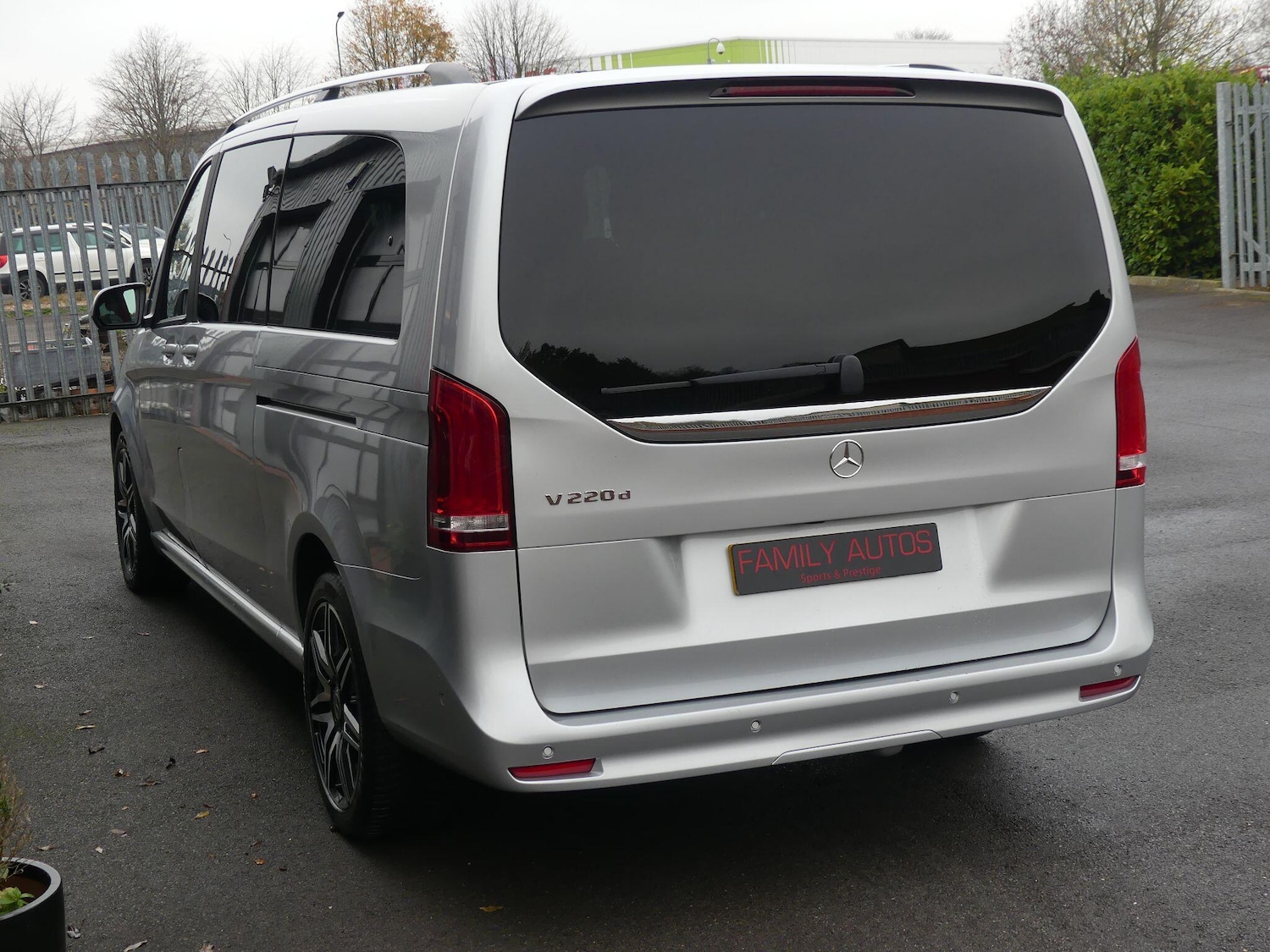Used Mercedes-Benz V-Class for sale - 77586823: Photo 10