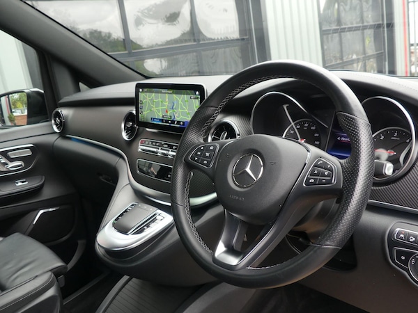 Used Mercedes-Benz V-Class 2023 for sale - 75646822: Photo 12
