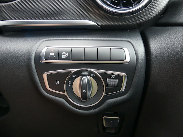 Used Mercedes-Benz V-Class 2023 for sale - 75646822: Photo 24