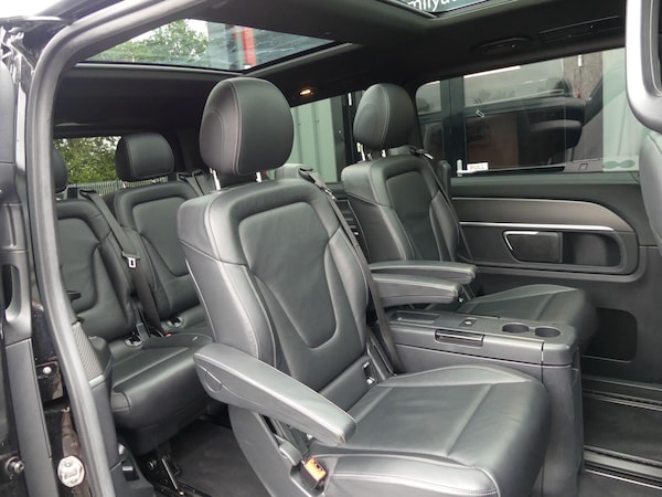 Used Mercedes-Benz V-Class 2023 for sale - 75646822: Photo 2