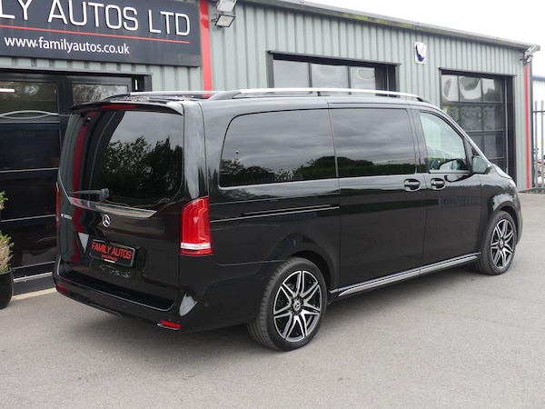 Used Mercedes-Benz V-Class 2023 for sale - 75646822: Photo 8
