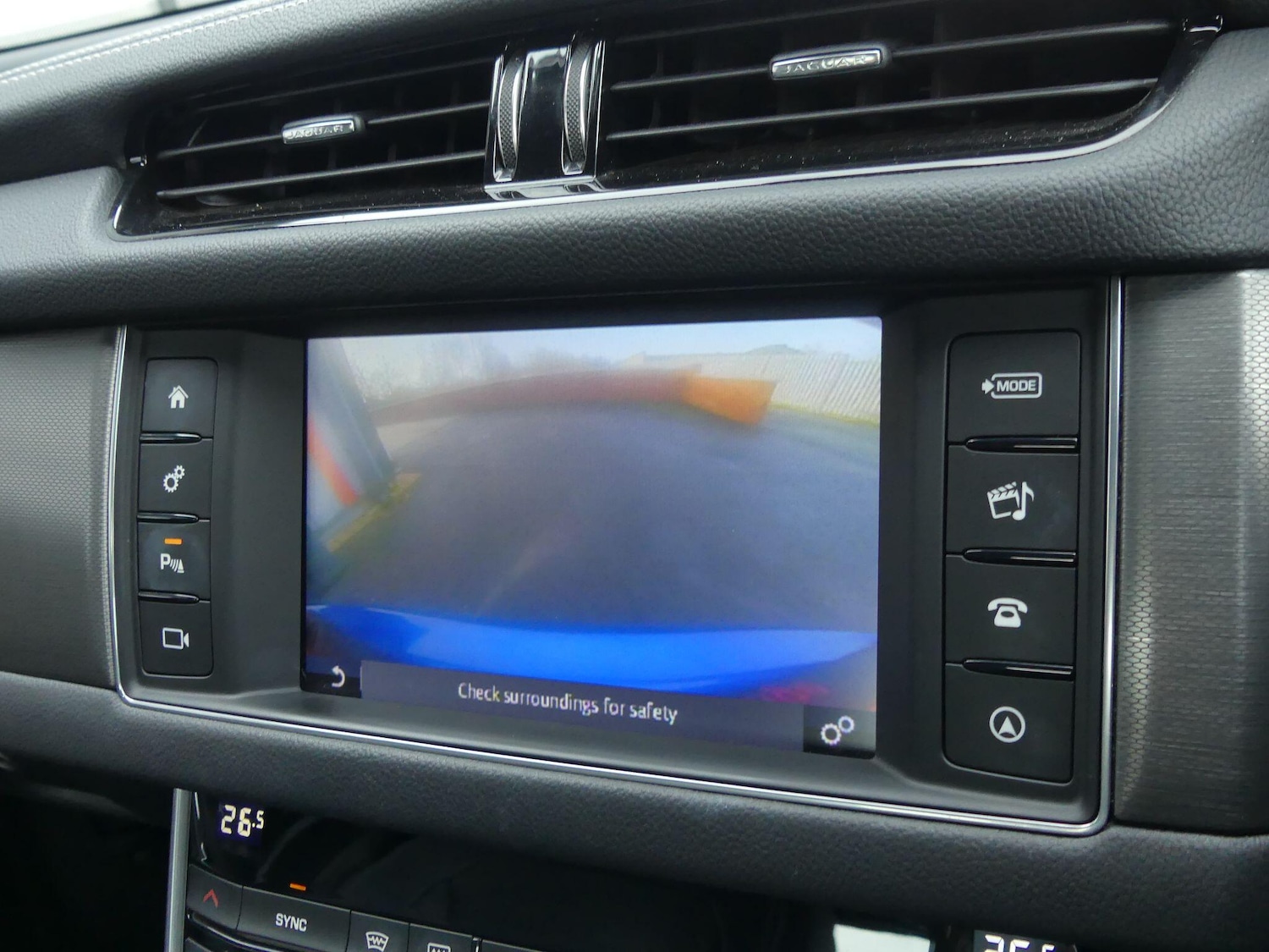 Used Jaguar XF 2017 for sale - 77029055: Photo 19