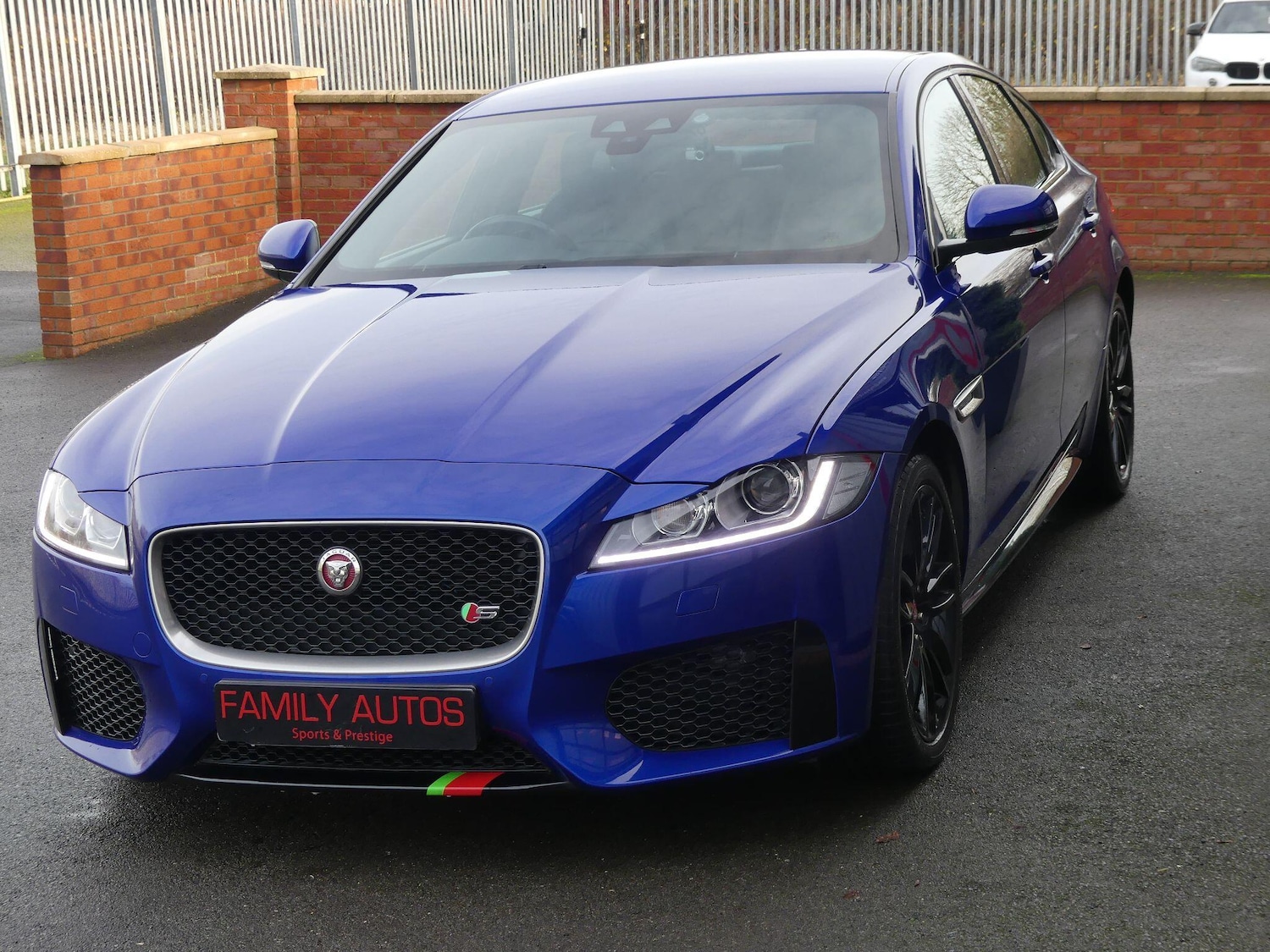 Used Jaguar XF 2017 for sale - 77029055: Photo 3