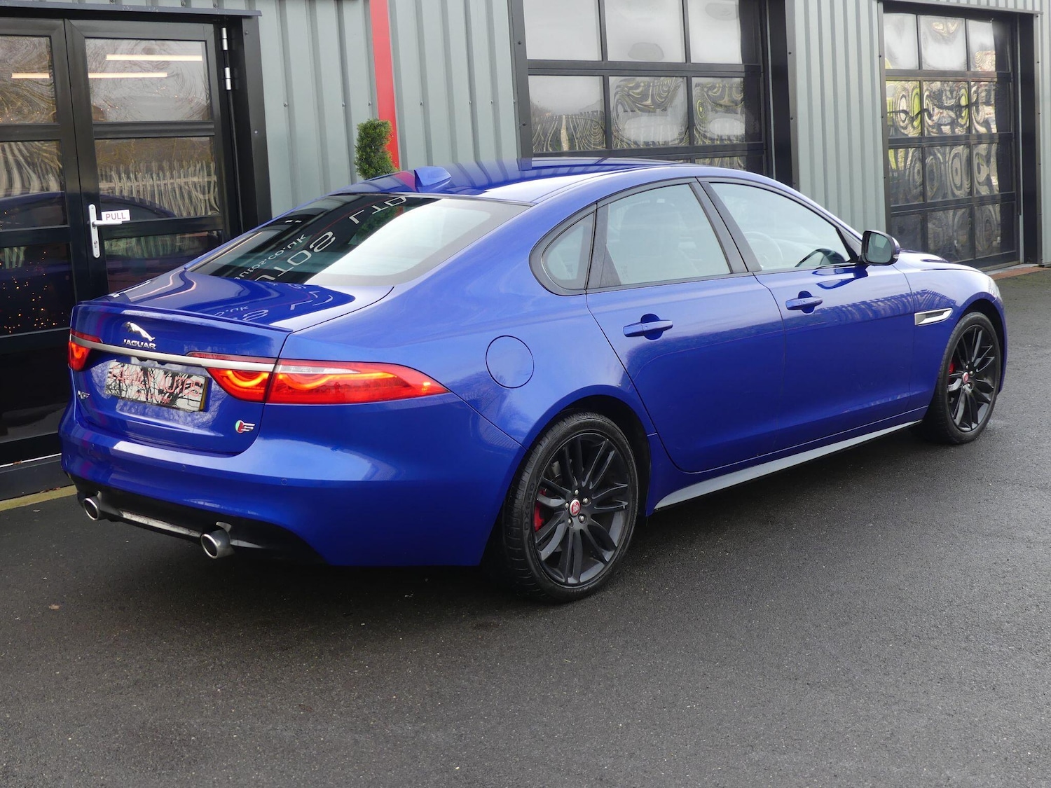 Used Jaguar XF 2017 for sale - 77029055: Photo 8