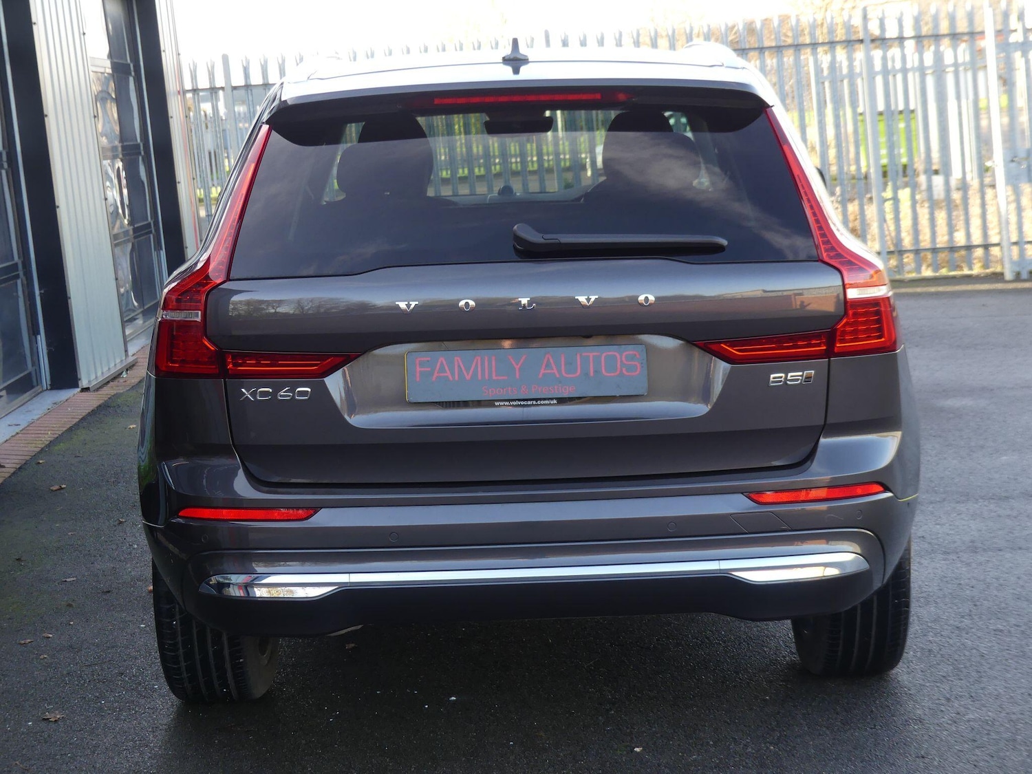 Used Volvo XC60 2024 for sale - 76742425: Photo 8