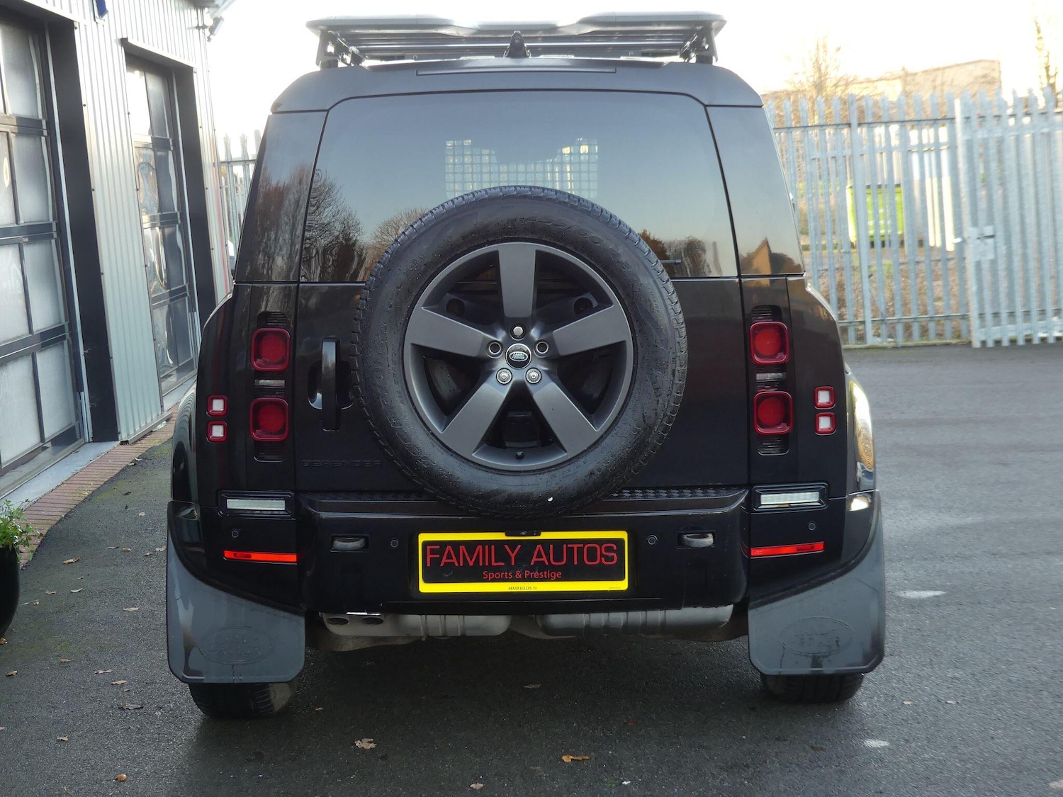 Used Land Rover Defender 2023 for sale - 77598209: Photo 10