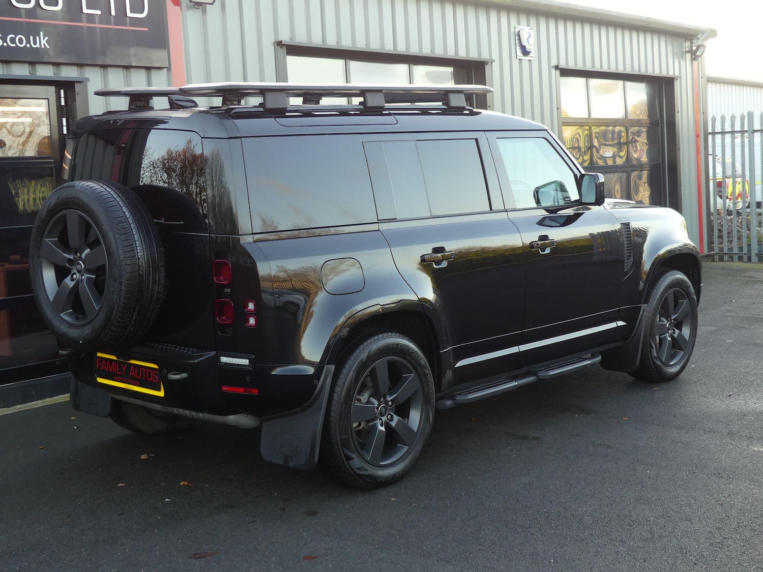 Used Land Rover Defender 2023 for sale - 77598209: Photo 8