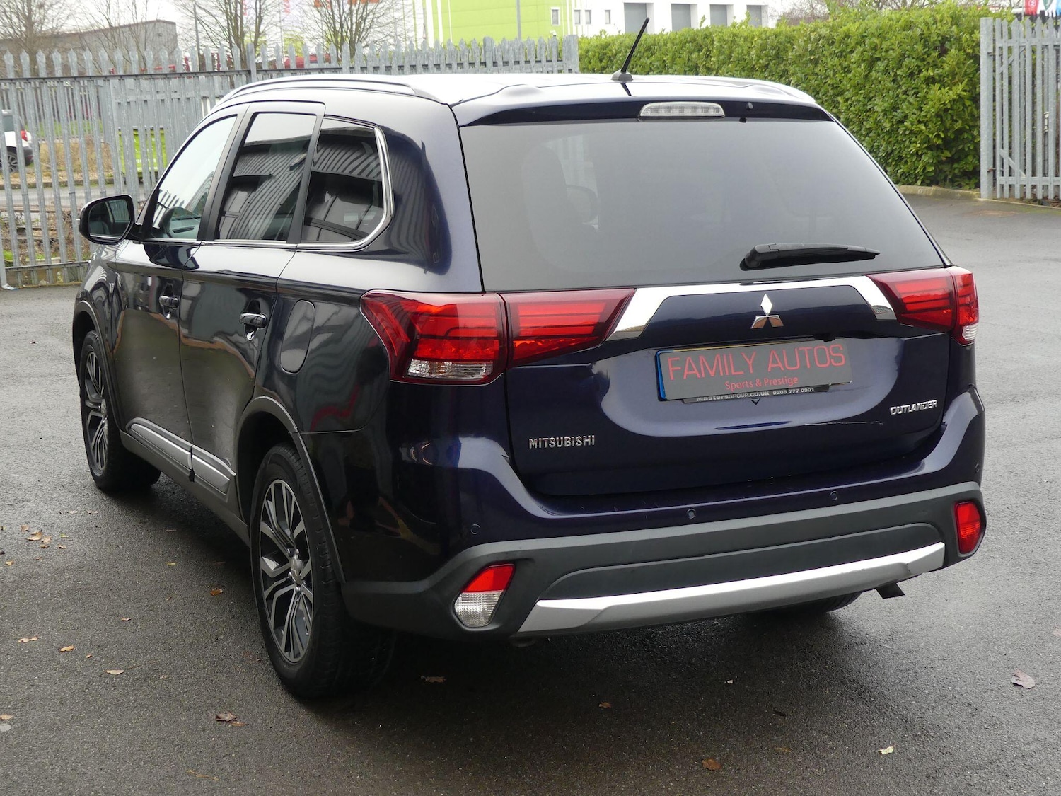 Used Mitsubishi Outlander 2015 for sale - 76801951: Photo 10