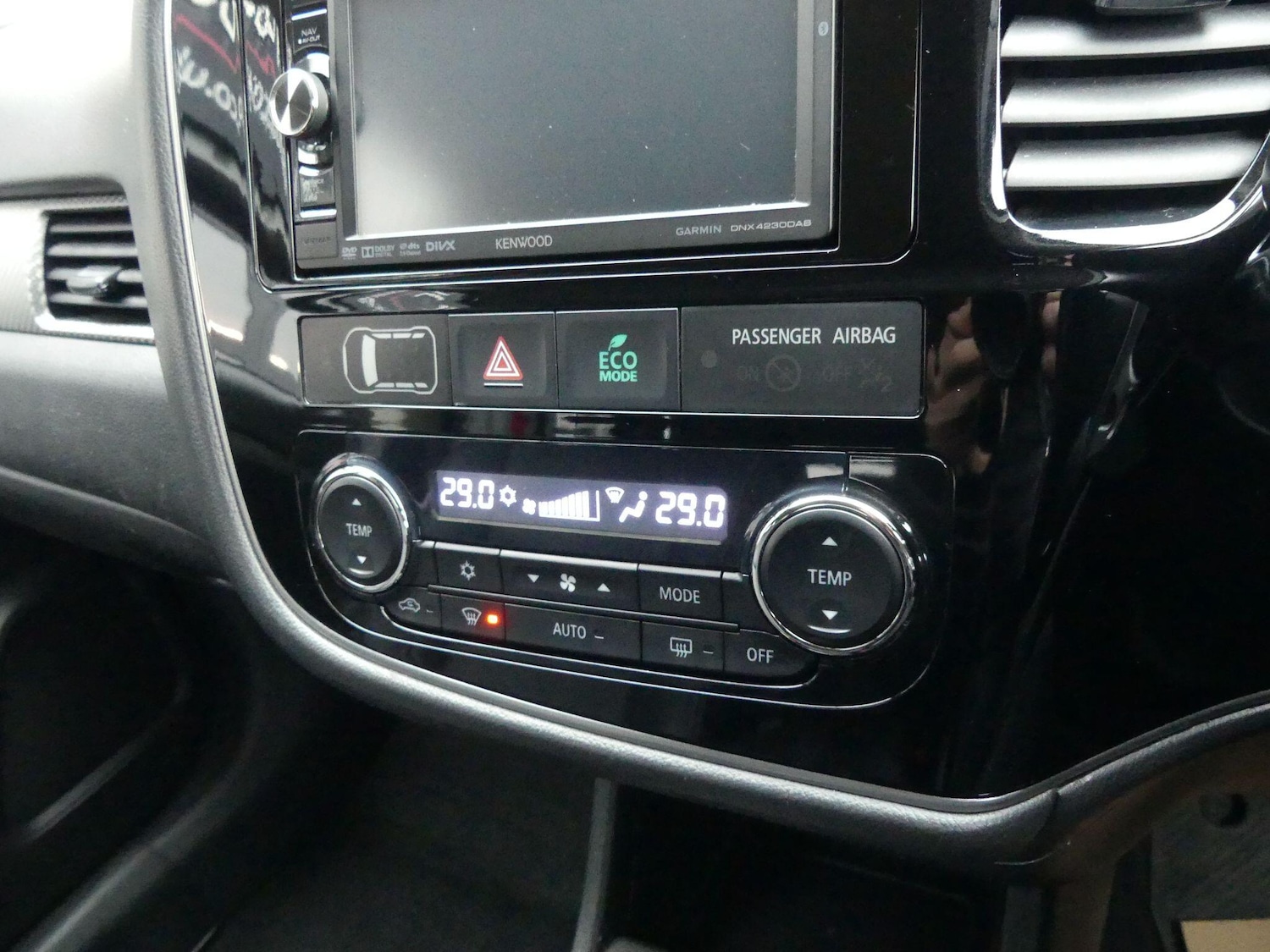 Used Mitsubishi Outlander 2015 for sale - 76801951: Photo 15