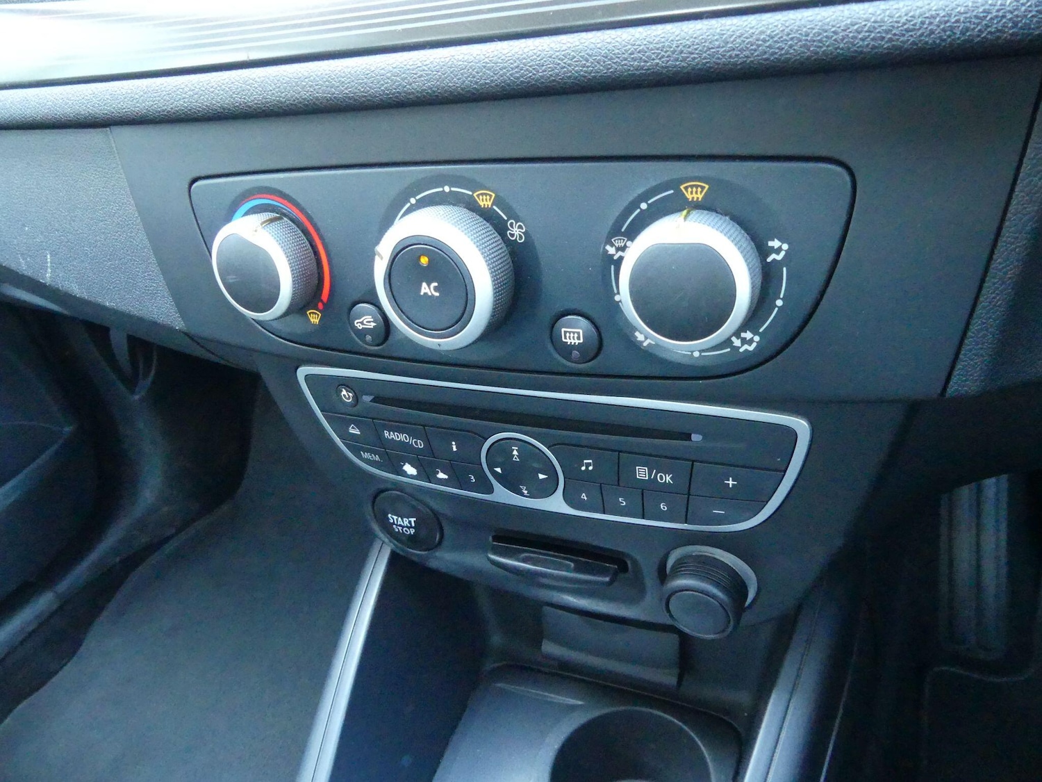 Used Renault Megane 2011 for sale - 78115188: Photo 15