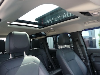 Used Land Rover Defender 110 2024 for sale - 78383929: Photo