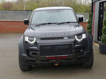 Used Land Rover Defender 110 2025 for sale - 77993130: Photo