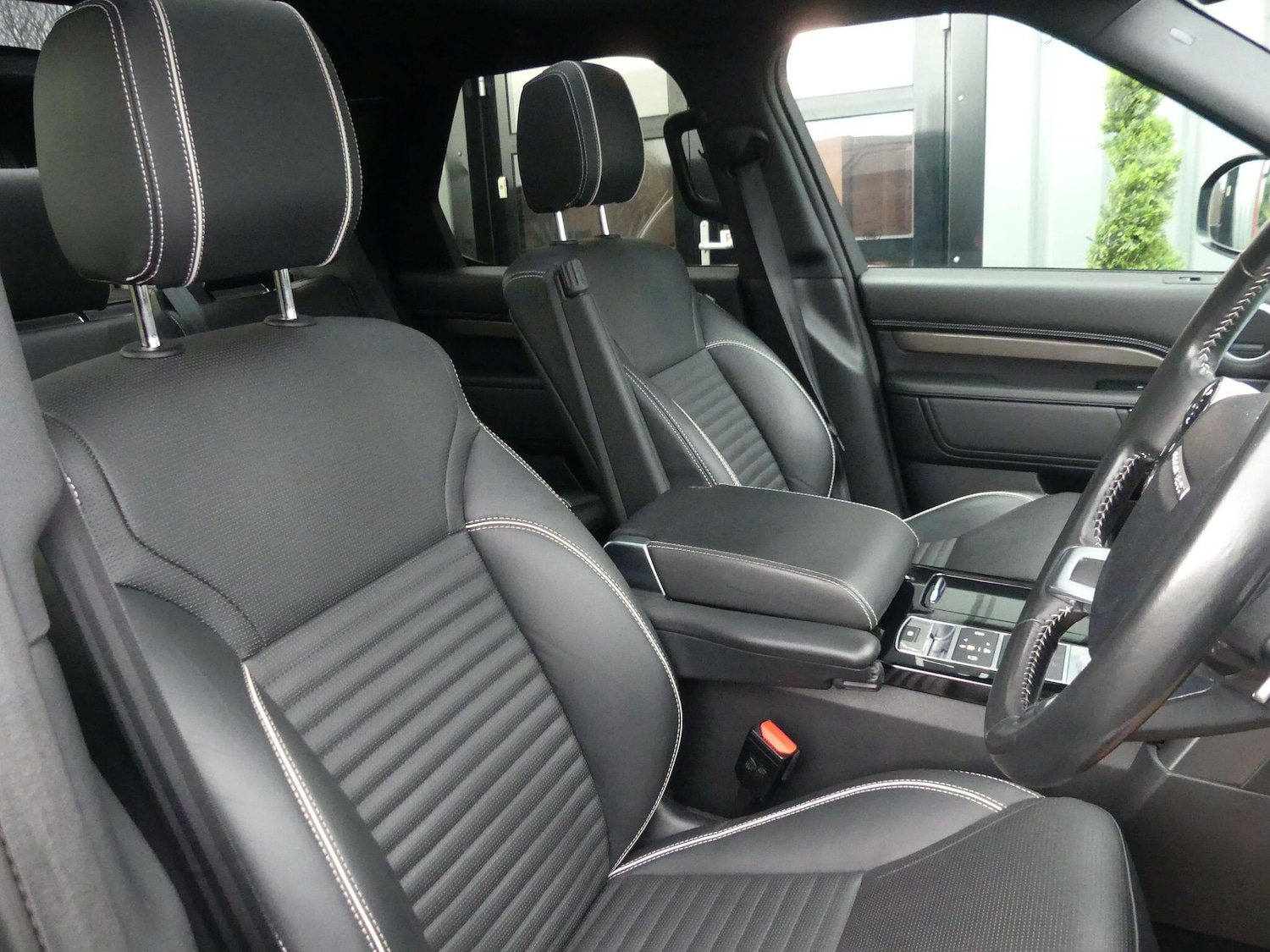 Used Land Rover Discovery 2020 for sale - 77626176: Photo 15