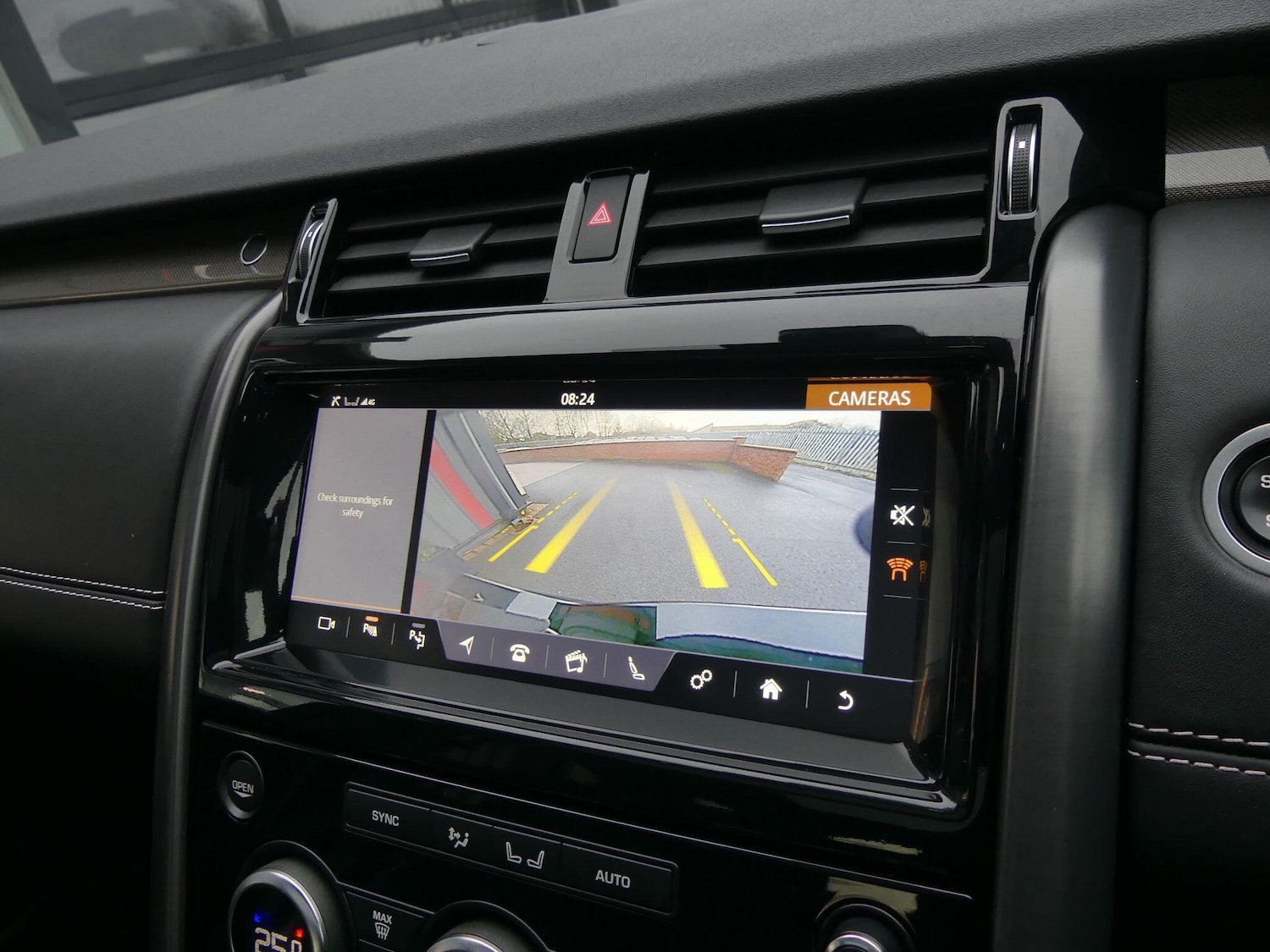 Used Land Rover Discovery 2020 for sale - 77626176: Photo 21