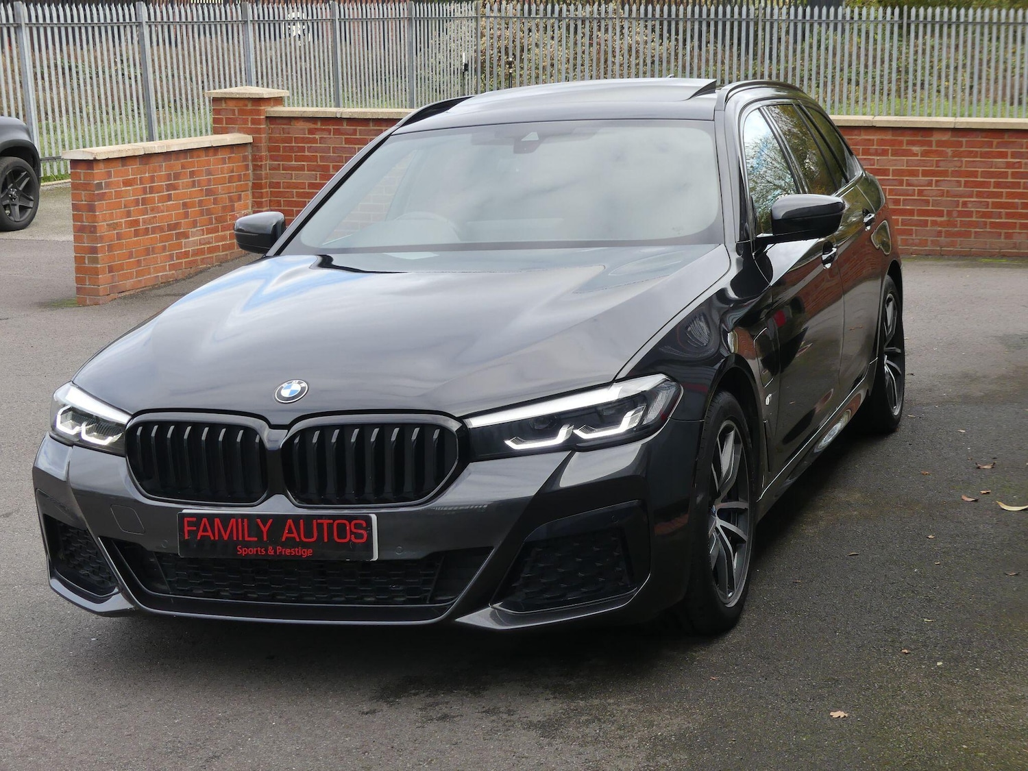 Used BMW 5 Series 2021 for sale - 76336171: Photo 3