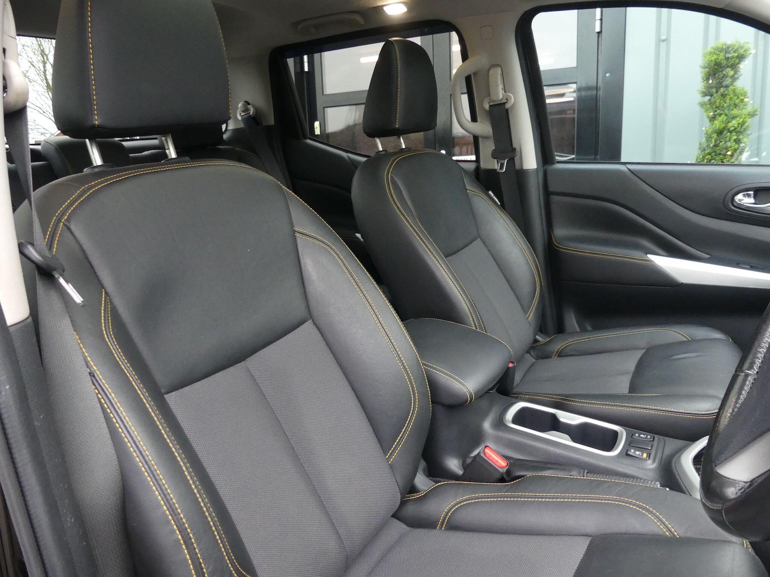 Used Nissan Navara 2019 for sale - 77067254: Photo 2