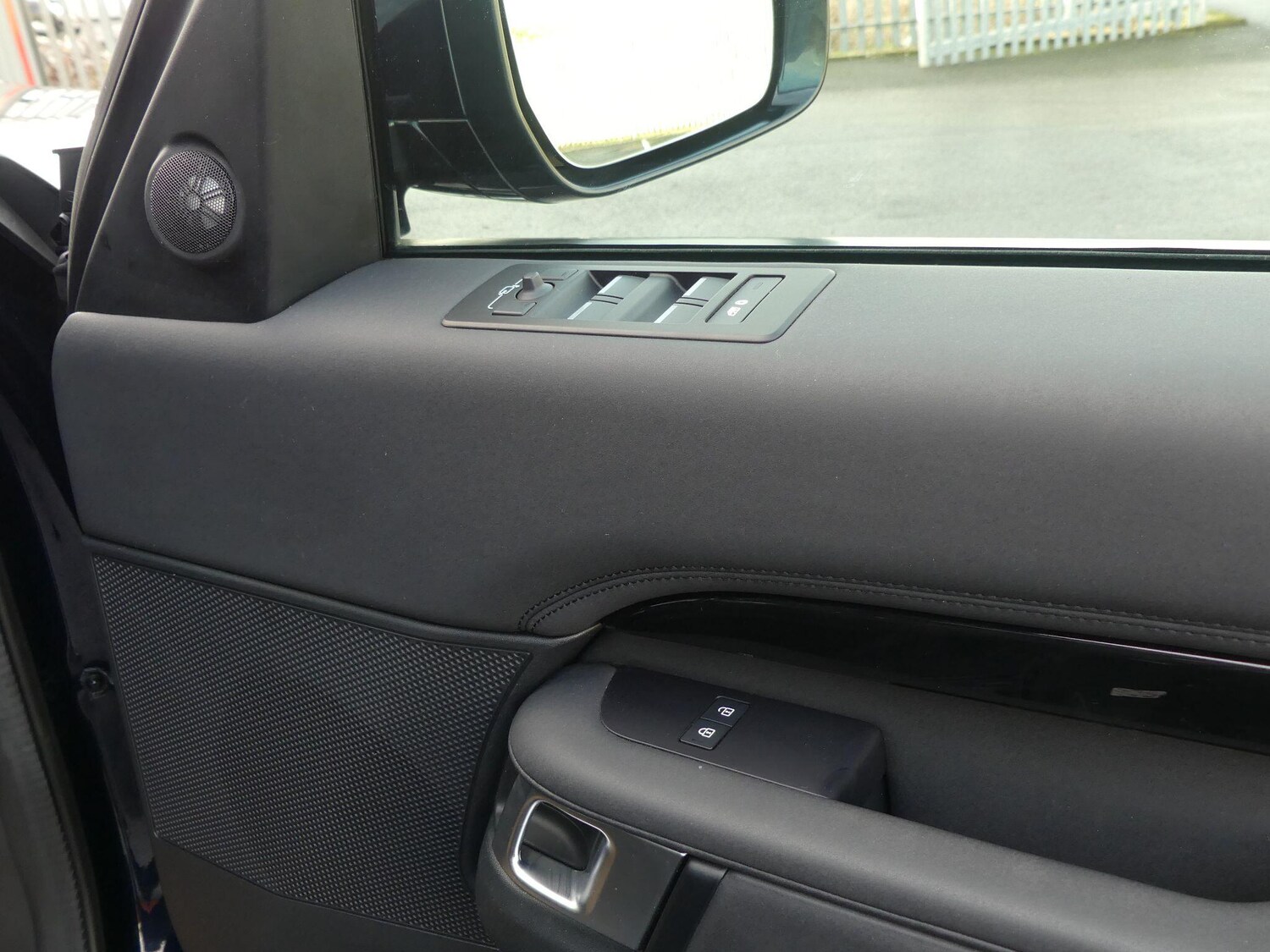 Used Land Rover Discovery 2022 for sale - 77358604: Photo 13