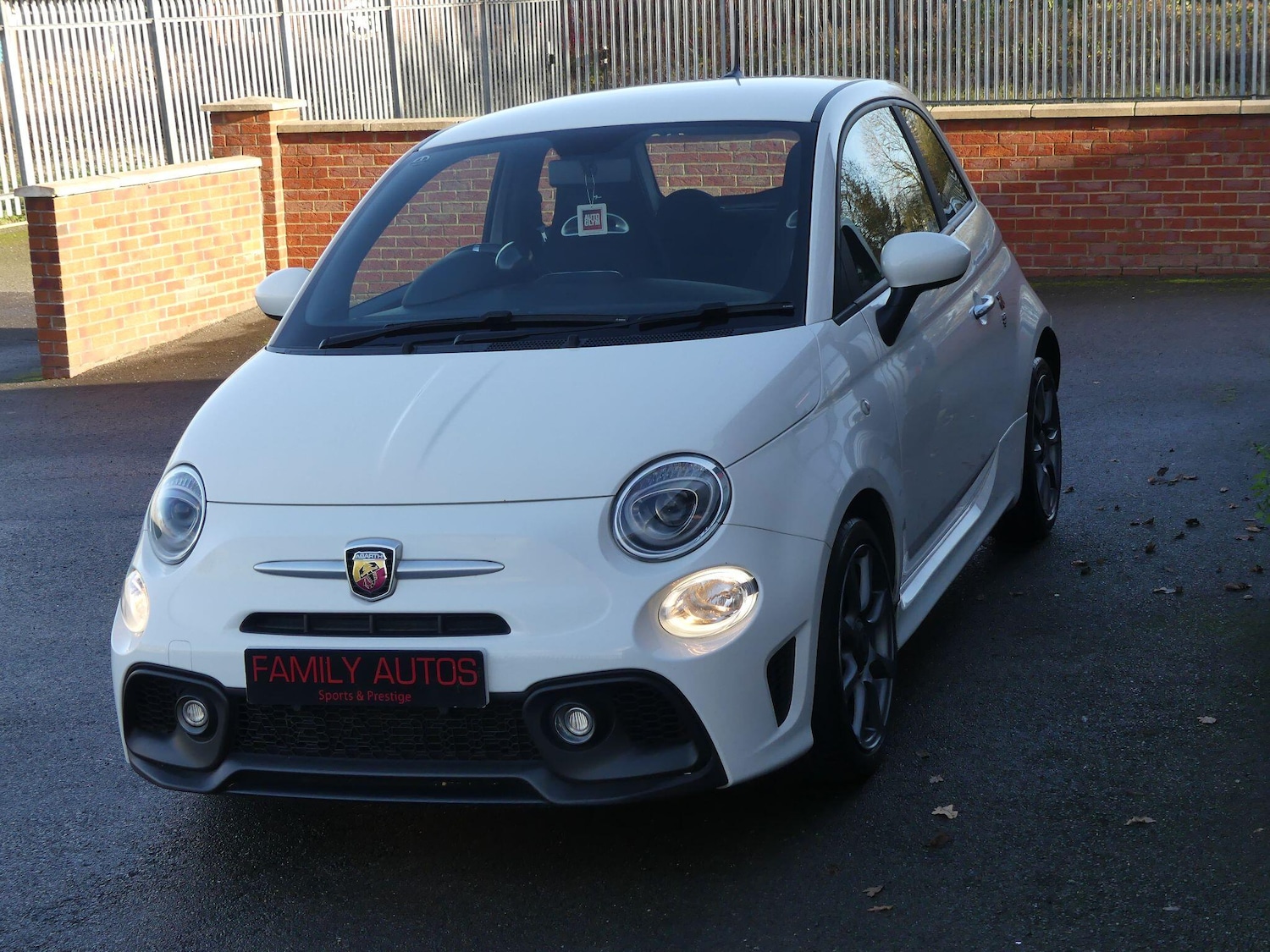 Used Abarth 595 2018 for sale - 76701350: Photo 2
