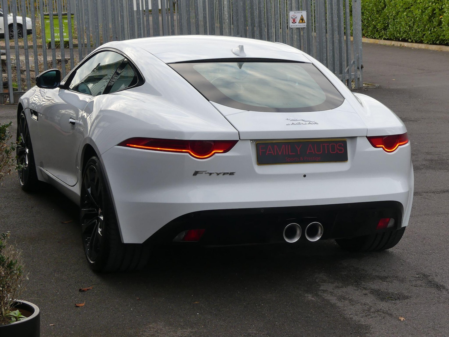 Used Jaguar F-Type 2016 for sale - 76359864: Photo 10