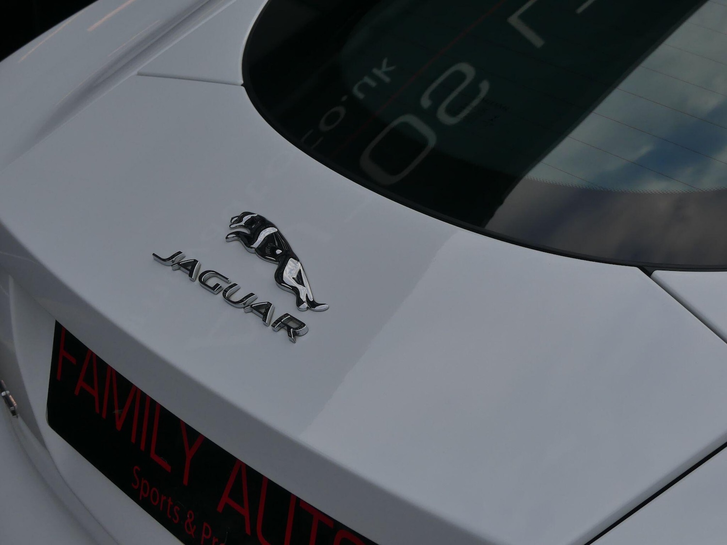 Used Jaguar F-Type 2016 for sale - 76359864: Photo 11