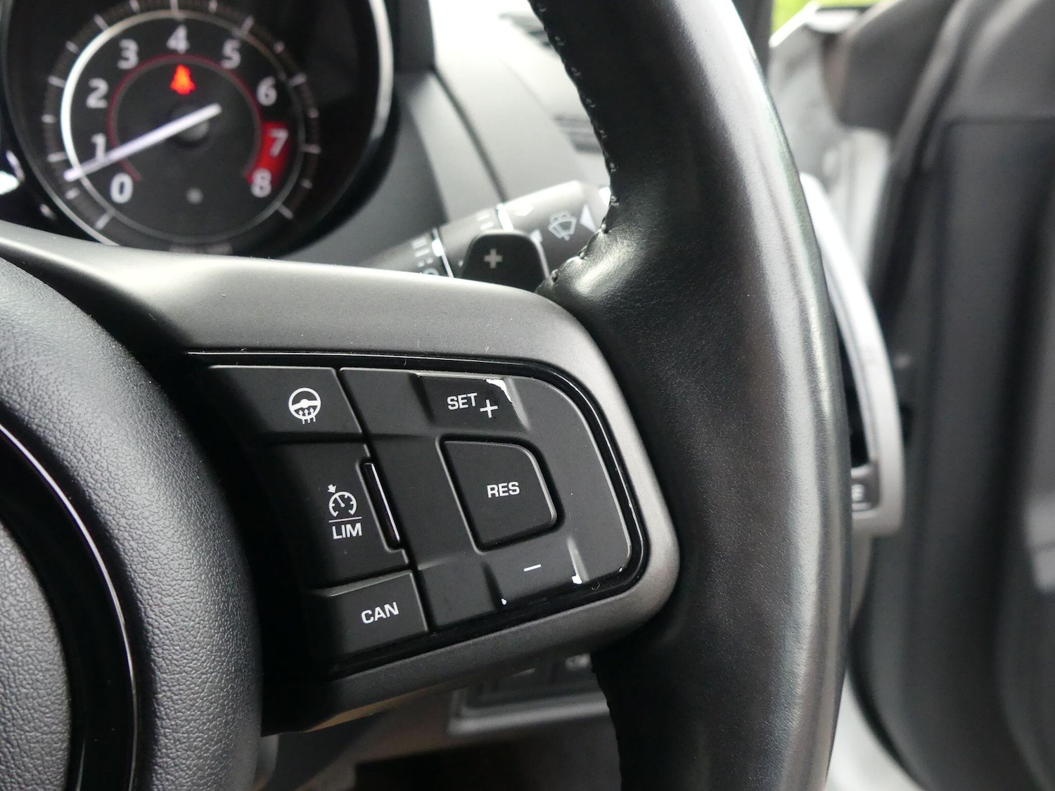 Used Jaguar F-Type 2016 for sale - 76359864: Photo 15