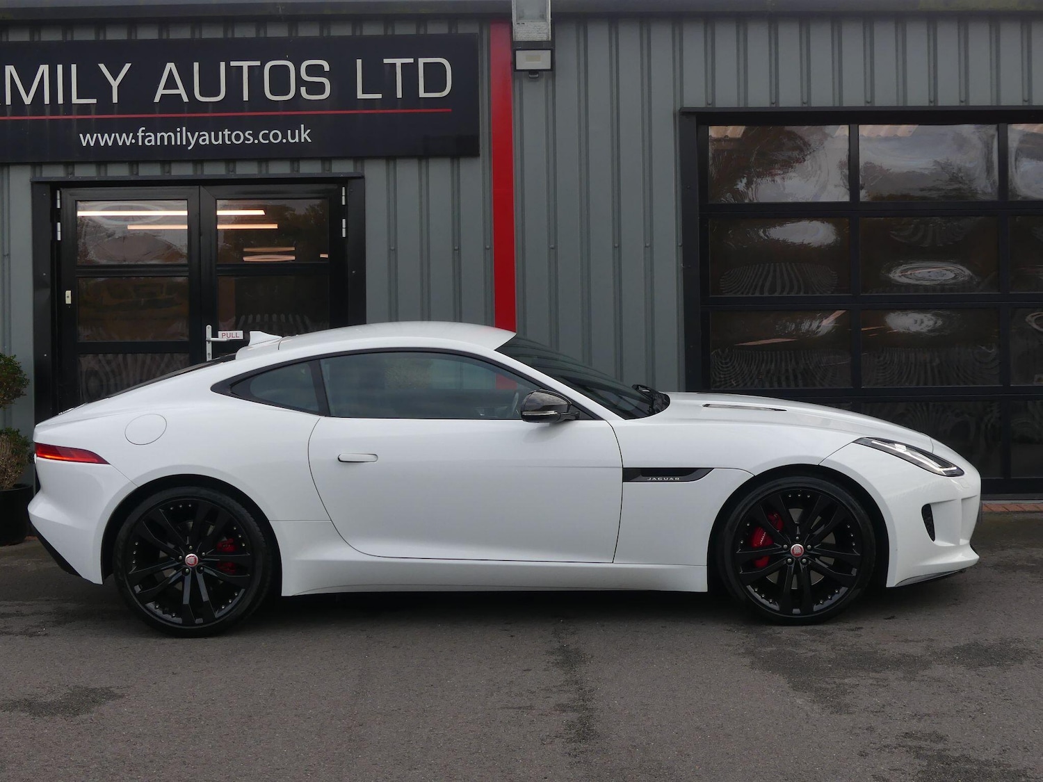 Used Jaguar F-Type 2016 for sale - 76359864: Photo 6
