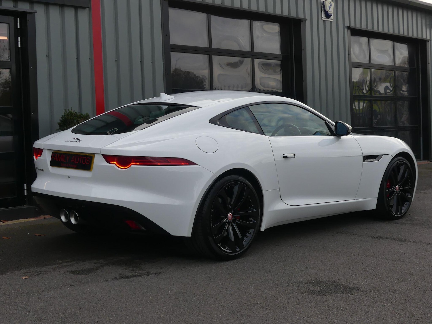 Used Jaguar F-Type 2016 for sale - 76359864: Photo 7