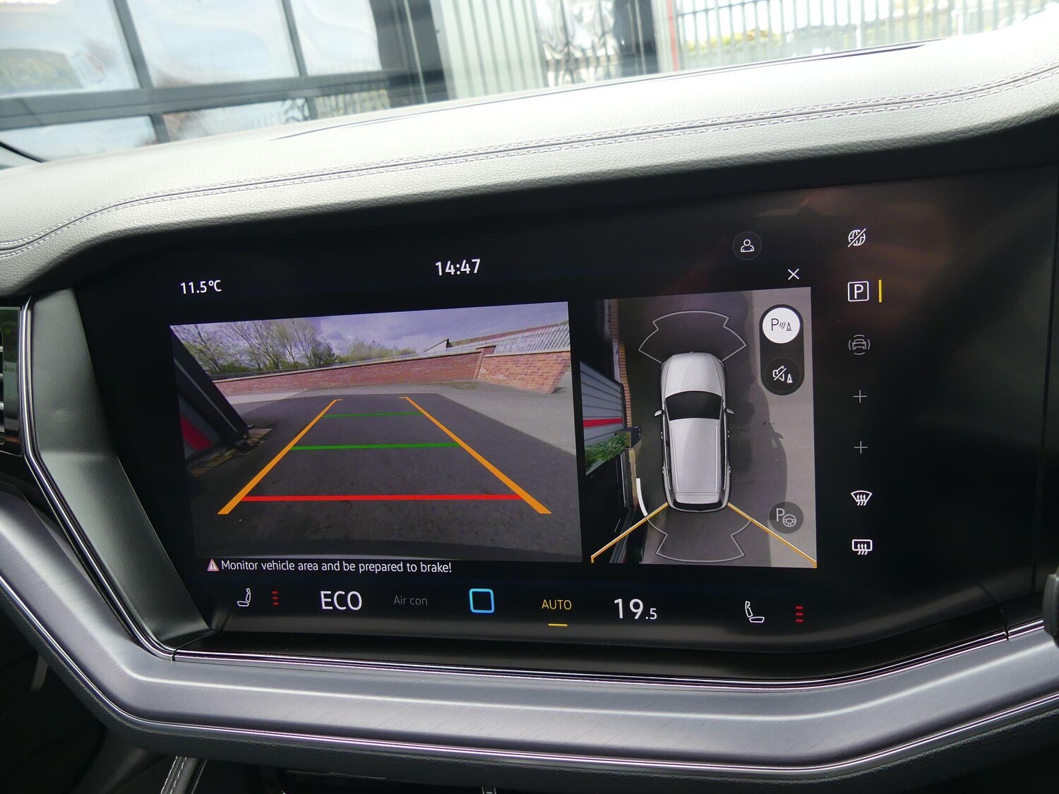 Used Volkswagen Touareg 2025 for sale - 78100175: Photo 18