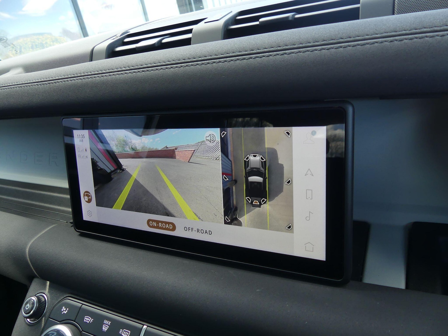 Used Land Rover Defender 2021 for sale - 76952822: Photo 16