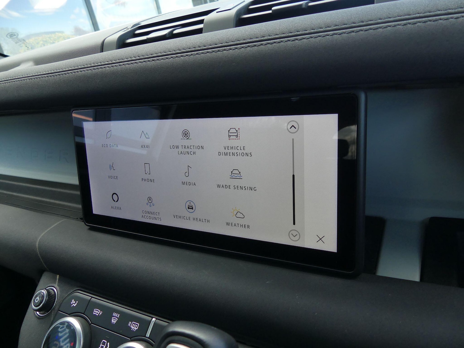 Used Land Rover Defender 2021 for sale - 76952822: Photo 18