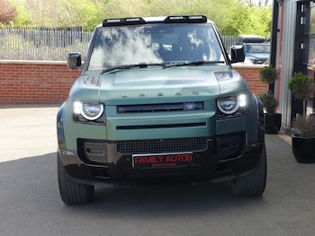 Used Land Rover Defender 2021 for sale - 76952822: Photo