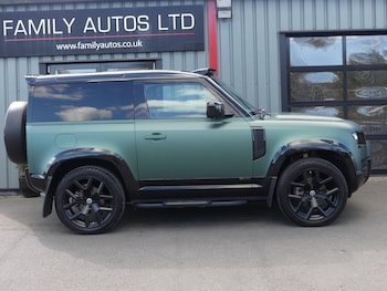 Used Land Rover Defender 2021 for sale - 76952822: Photo