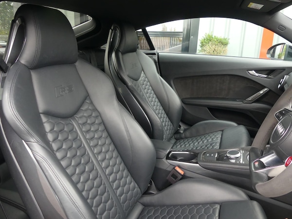 Used Audi TT RS 2020 for sale - 76215663: Photo 2