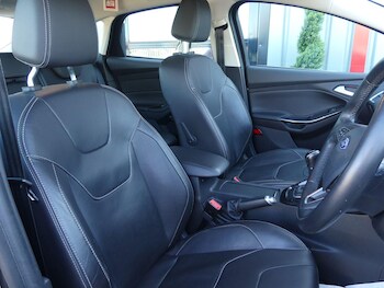 Used Ford Focus 2017 for sale - 77939822: Photo