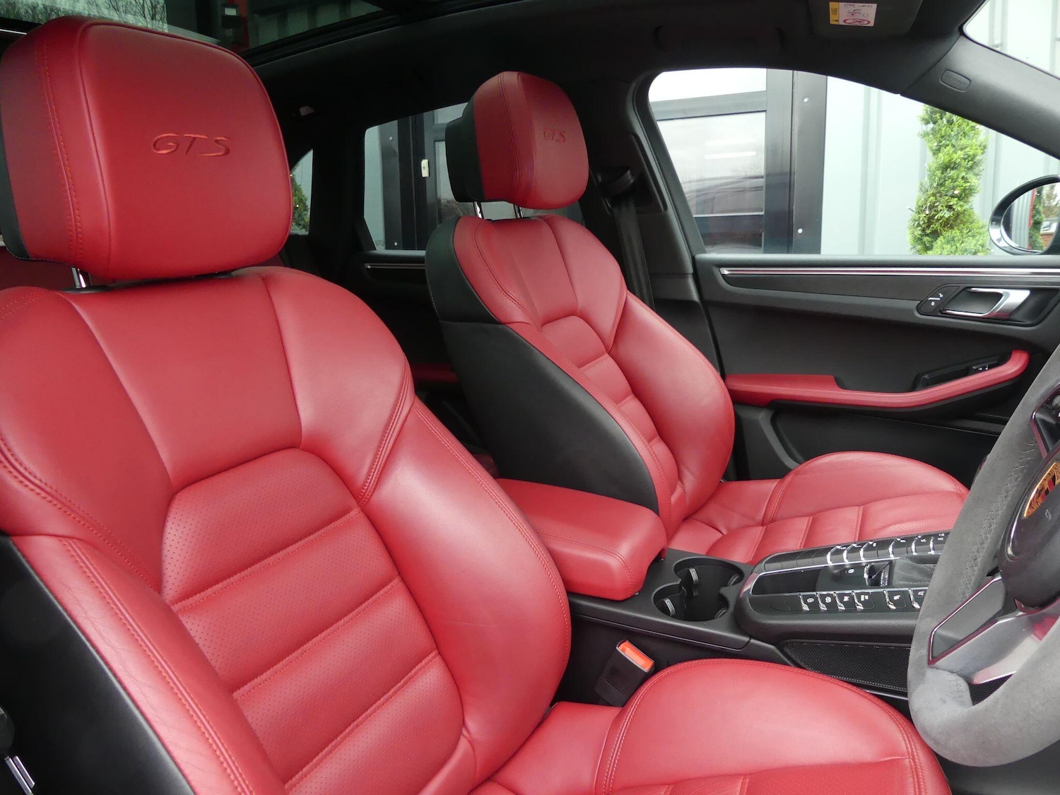 Used Porsche Macan 2017 for sale - 77646274: Photo 14