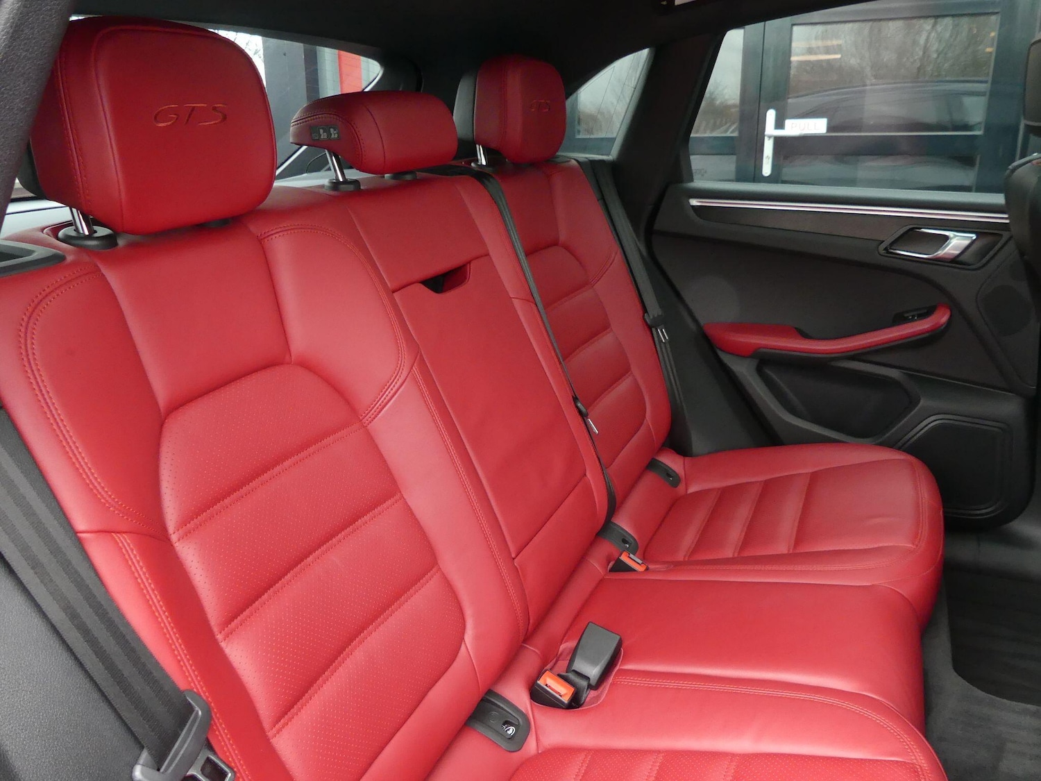 Used Porsche Macan 2017 for sale - 77646274: Photo 15