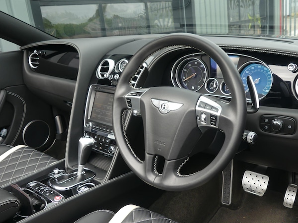 Used Bentley Continental 2017 for sale - 75720533: Photo 13