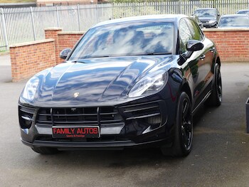 Used Porsche Macan 2020 for sale - 78245115: Photo