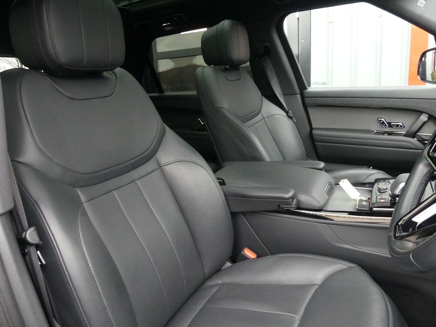 Used Land Rover Range Rover Sport 2022 for sale - 76823404: Photo 2