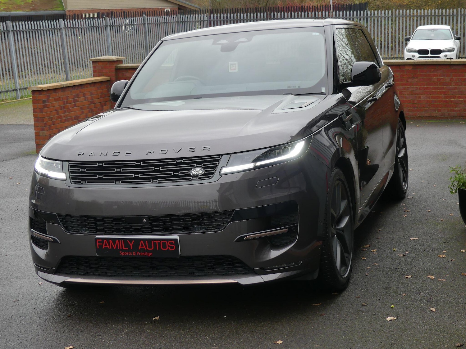 Used Land Rover Range Rover Sport 2022 for sale - 76823404: Photo 3