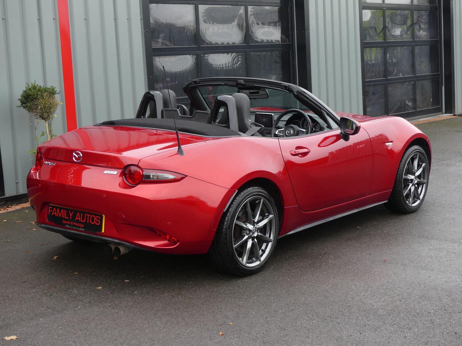 Used Mazda MX-5 2016 for sale - 76562347: Photo 10