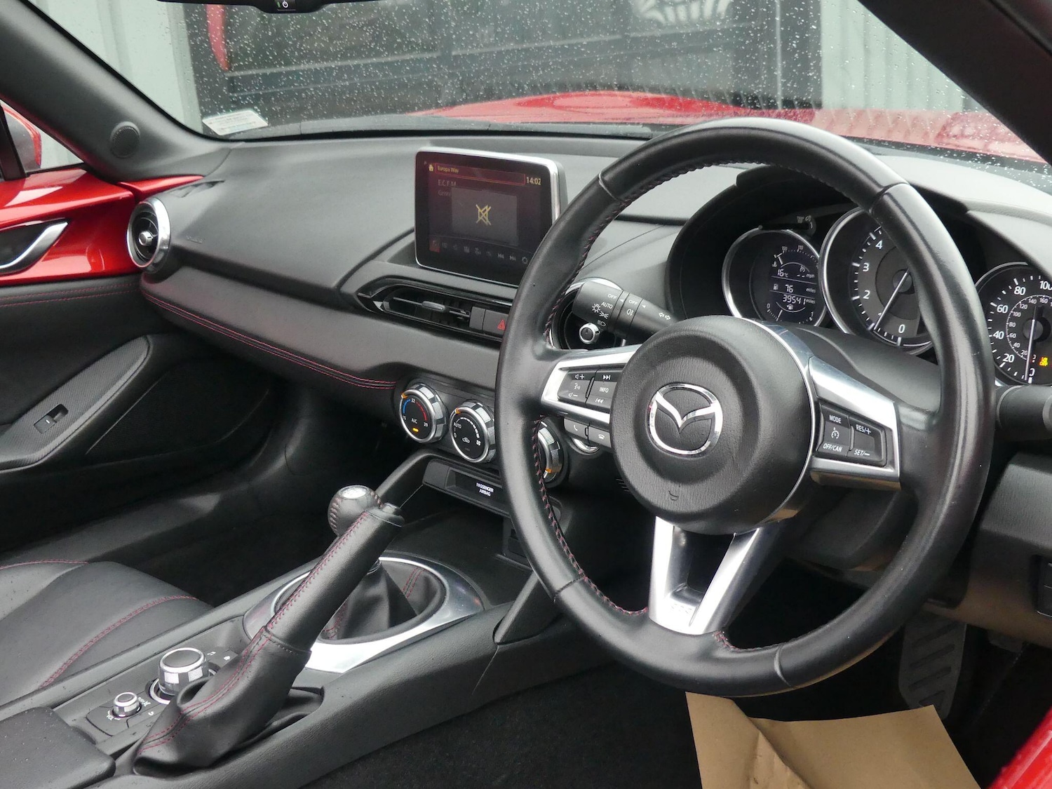 Used Mazda MX-5 2016 for sale - 76562347: Photo 2