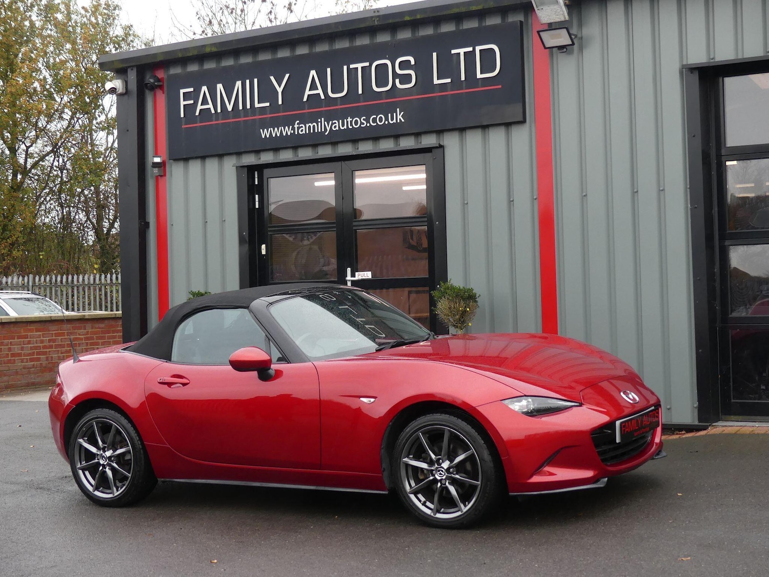 Used Mazda MX-5 2016 for sale - 76562347: Photo 5